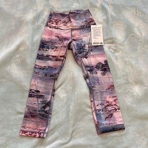 Lululemon Wunder Under High Rise Crop Size 2. New with tags.